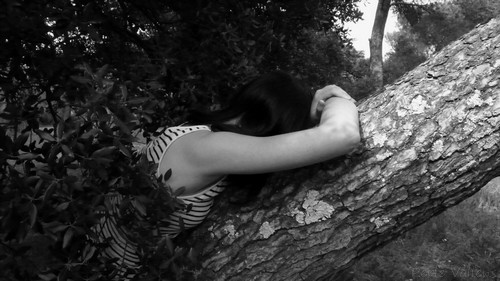 l'enfant et l'arbre©Perle Vallens